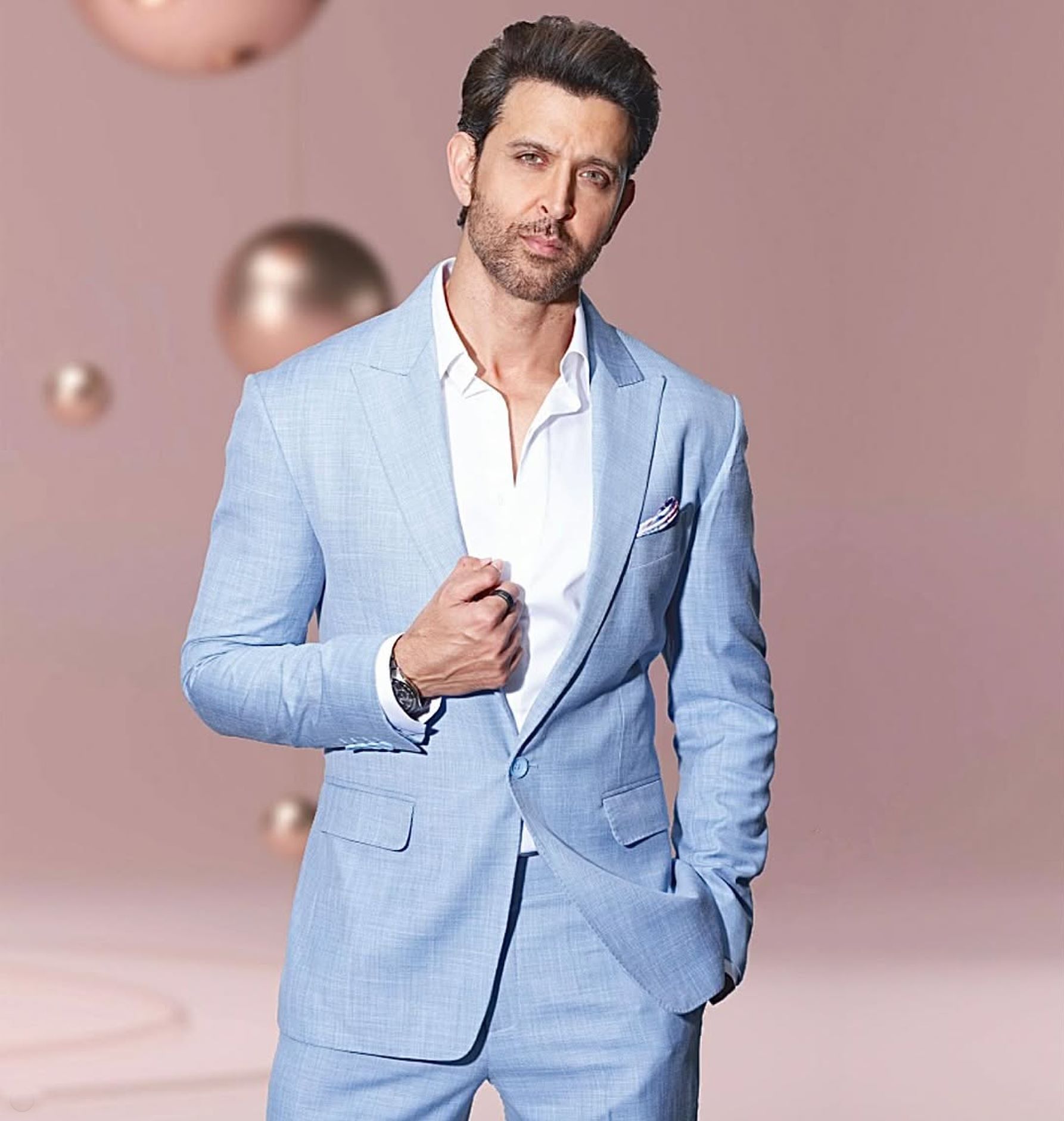 Hrithik roshan look